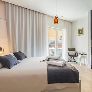 Frühstückspension In Old Town By Belmont Realty